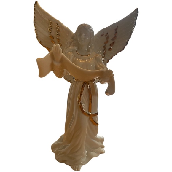Mikasa fine bone China, retired “holiday elegance” Angel. - Picture 2 of 16
